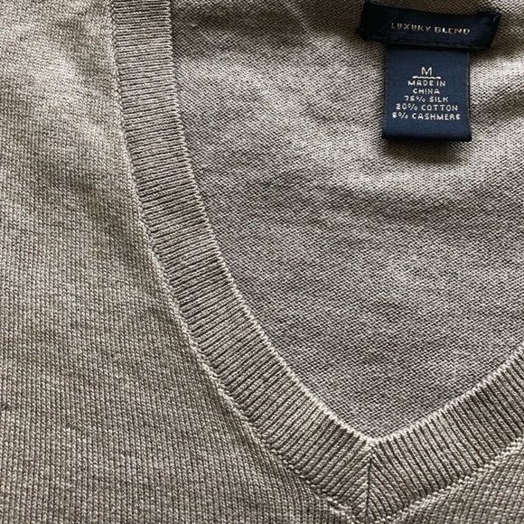 Banana Republic Luxury Blend Sweater - Picture 4 of 5
